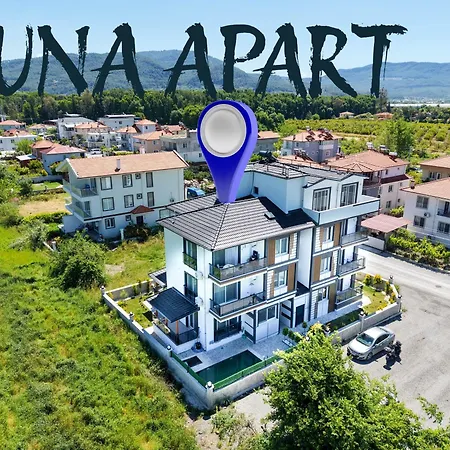 Luna *